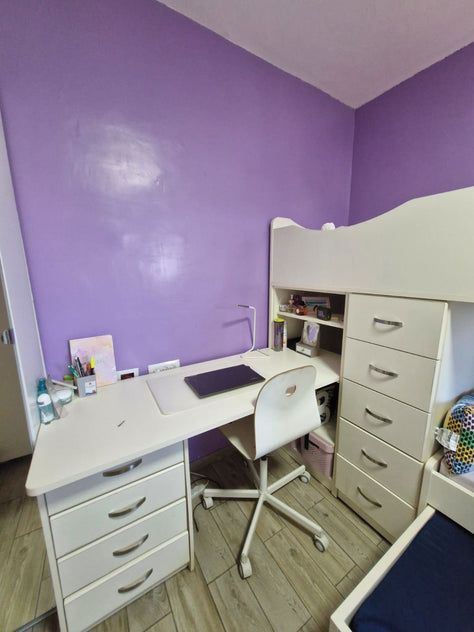🛏️ מיטת קומותיים איכותית + שולחן כתיבה מובנה ומגירות !