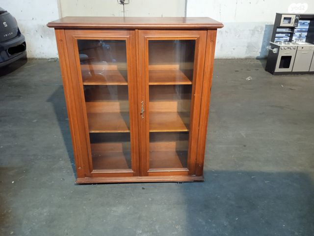 מזנון ויטרינה