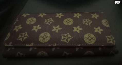 ארנק של Louis vuitton