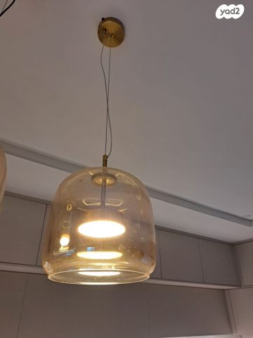 מנורה תלויה