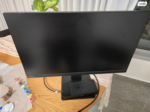 מחשב נייד+דוקינג+מסך