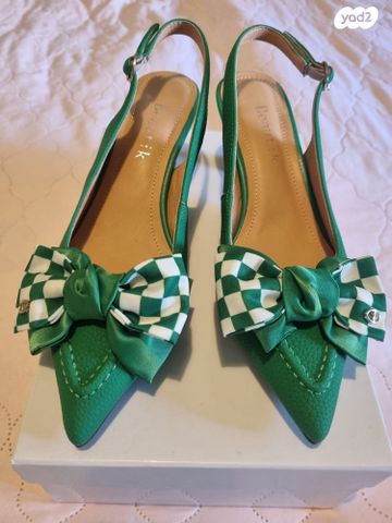 נעלי עקב קלאסיות מהממות