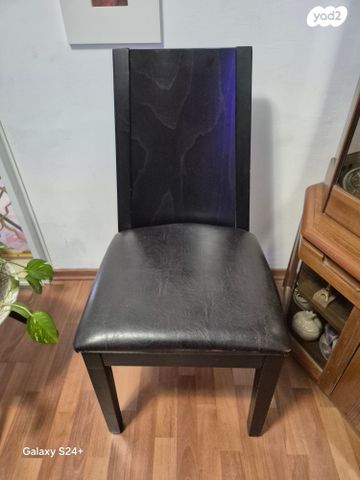 כיסאות פינת אוכל