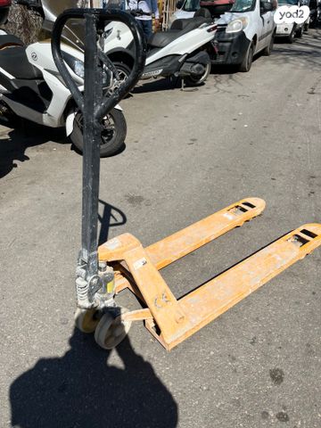 עגלות שרות לעבודה