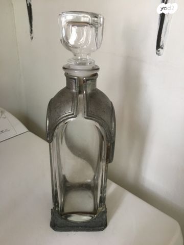 בקבוקים מעוצבים למלוי יין