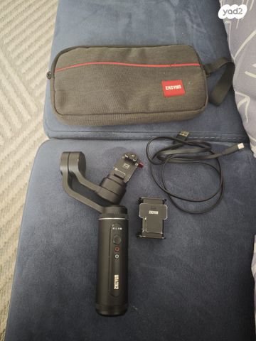 מייצב לטלפון של חברת ZHIYUN