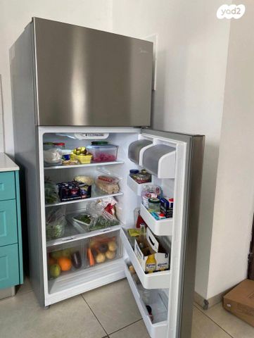 מקרר Midea גדול כמו חדש