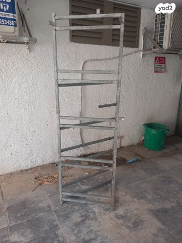 מתקן לקשירת אופניים