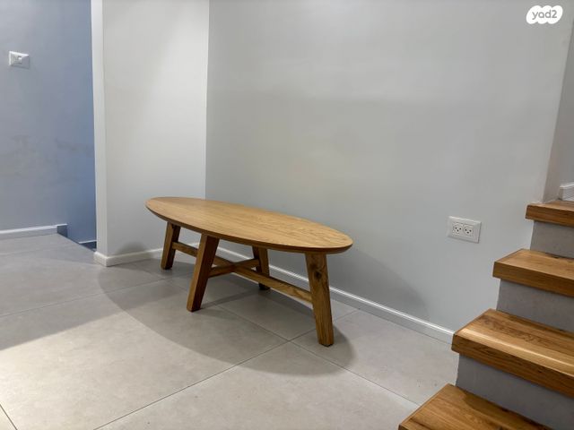 שולחן סלון אובלי עץ אלון