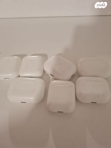 בתי טעינה של איירפודס AirPods