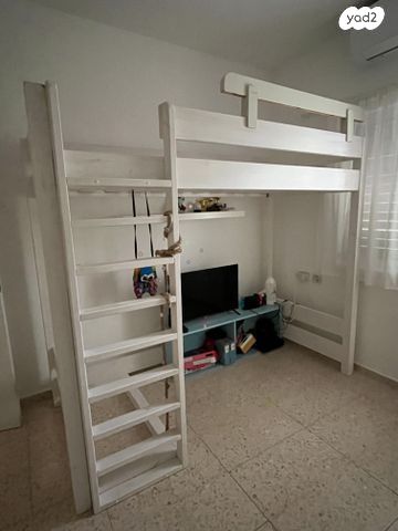 מיטת קומותיים