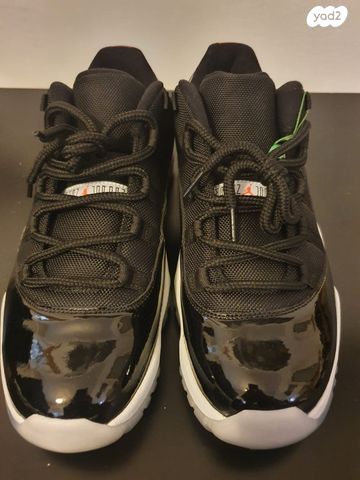 Air Jordan 11 infrared