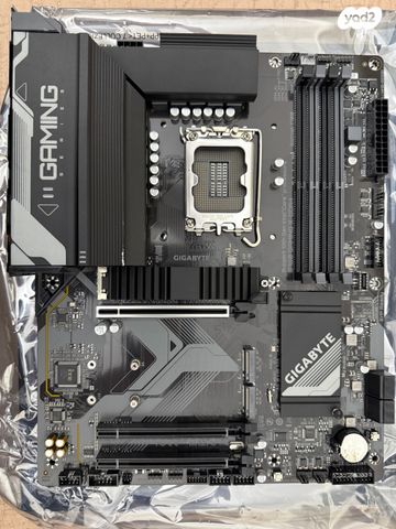 GIGABYTE B760 GAMING X DDR4