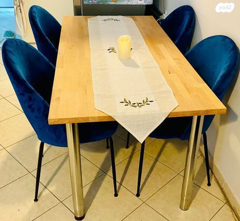 שולחן + 4 כסאות