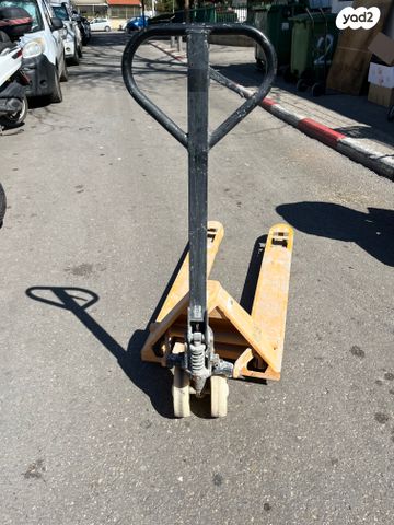 עגלות שרות לעבודה