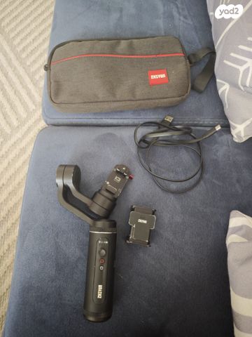 מייצב לטלפון של חברת ZHIYUN