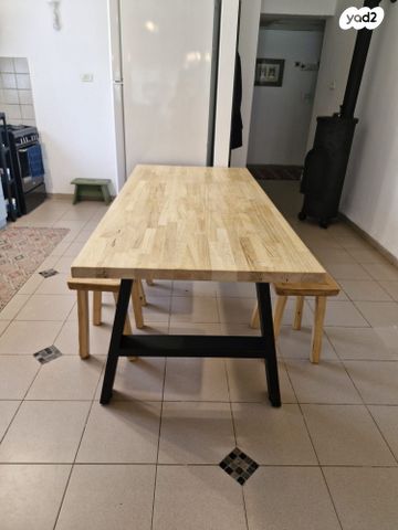 שולחן מעץ אלון אירופאי