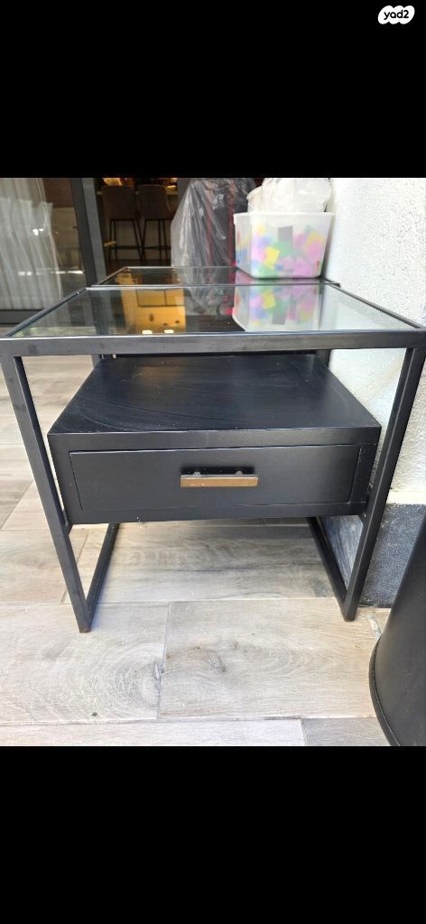 2 שידות ב150 שקל