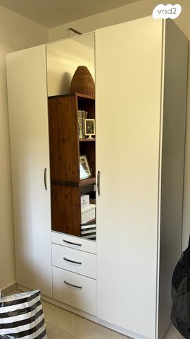 ארון בגדים שמרת הזורע