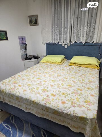 🛏️ מיטה זוגית מהממת + 2 מזרנים אורתופדיים! 💙💤