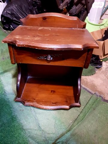 שידה עץ דגם עתיק