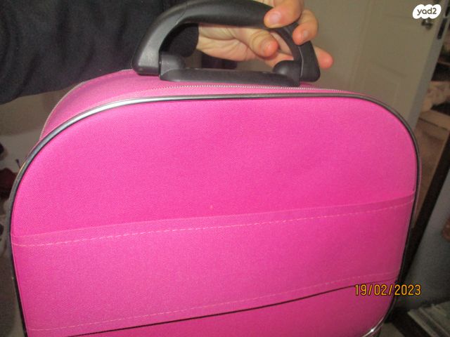 מזוודת מוצרי שיער\טיפוח וכו'..
