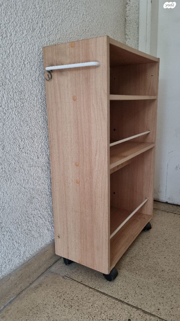 כוננית מדפים