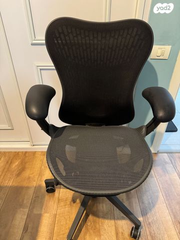 Herman Miller Mirra 2