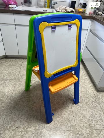 לוח ציור דו צדדי לילד