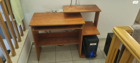 שולחן מחשב