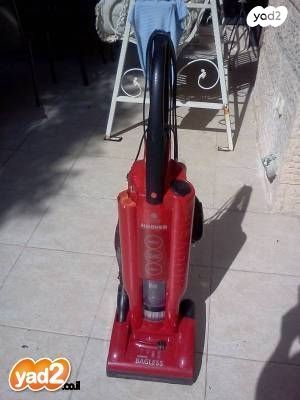 2 שואבי אבק שונים