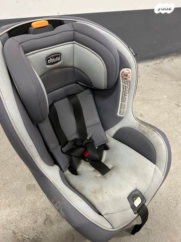 כיסא תינוק לרכב chicco