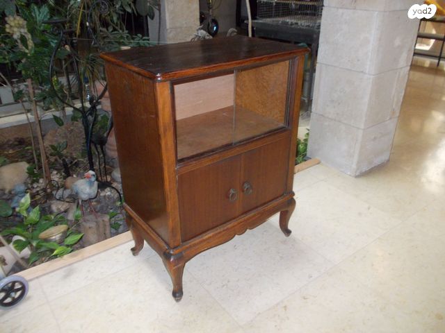 שידת וינטג ענתיקה