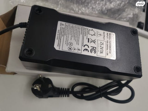מטען 24V 5A/8A לכסא גלגלים