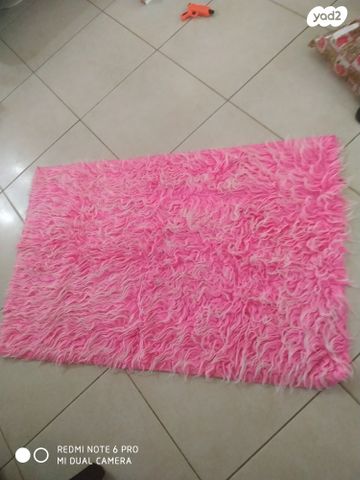 שטיח וכרית לנסיכות