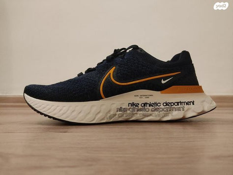 נעלי הליכה / ריצה NIKE
