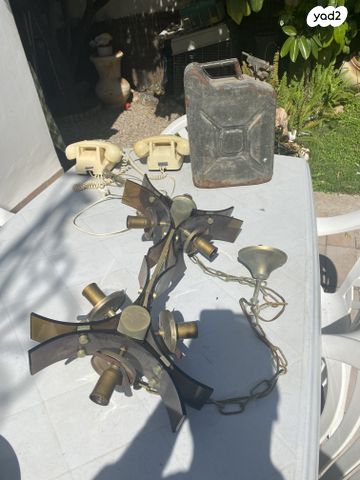 ג׳ריקן טלפונים טרנזיסטורים
