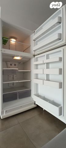 מקרר אמקור 550