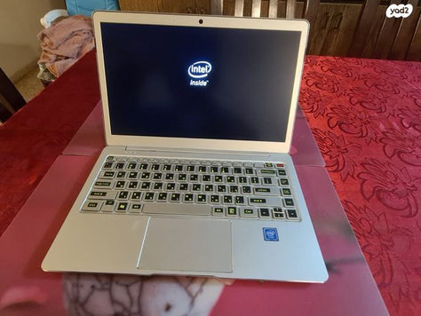 לפטופ  13" 8GB 500GB SSD 12V