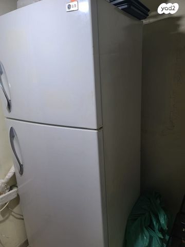 מקרר עם מקפיא LG גדול ואיכותי
