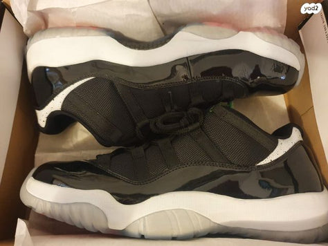Air Jordan 11 infrared