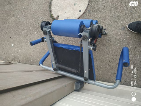 מכשיר לאימון שרירי הבטן