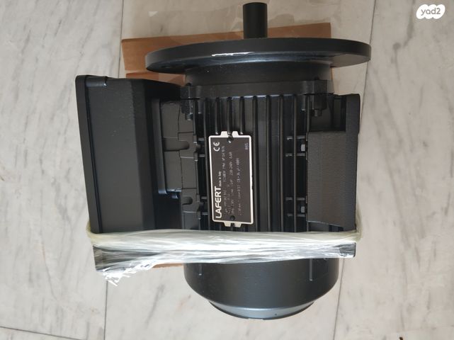 מנוע חשמלי 220 וולט חד פאזי