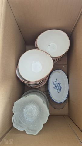 צלחות
