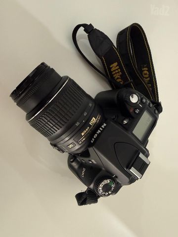 Nikon D90  + עדשה 18-55mm