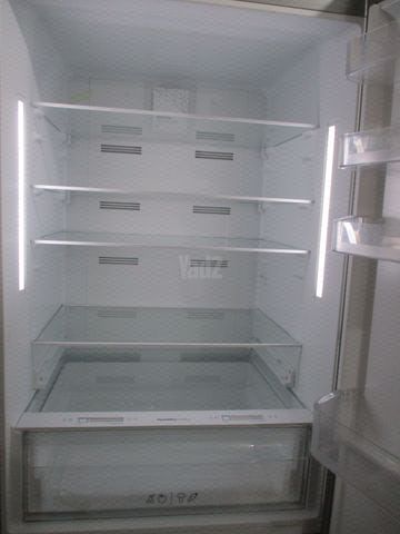 חלקי מקרר, מדפים ועוד. מצוין