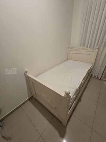 מיטת יחיד