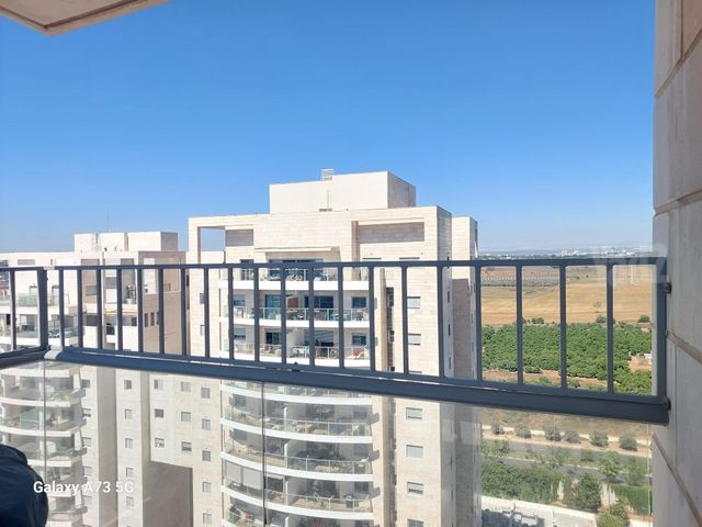 מעקה הגבהה