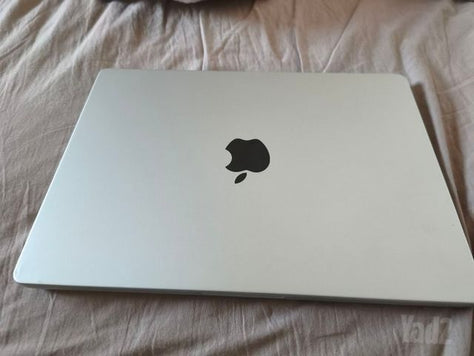 MacBook pro m2 14 inch
