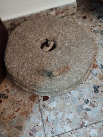 אבני ריחיים